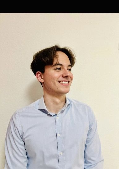 Patientenanwalt D�sseldorf - Diplomjurist und Medizinstudent Andr� de Leon